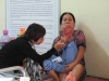 Cháu bé bị tuột da đầu có hoàn cảnh khó khăn cần giúp đỡ.