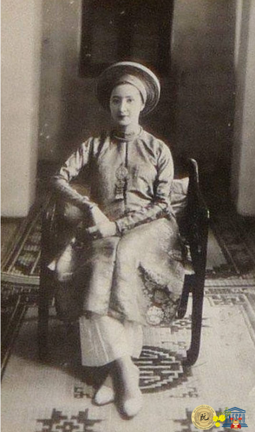 Ai thực sự là chủ nhân của tấm áo hồi hương? | Họ Nguyễn Việt Nam