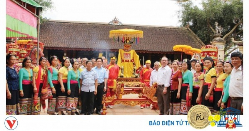 NHỮNG DI TÍCH ĐỀN THỜ DANH NHÂN HỌ NGUYỄN THU HÚT KHÁCH THẬP PHƯƠNG DỊP ĐẦU XUÂN