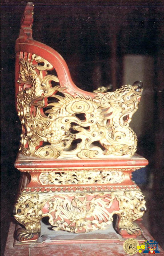 Ngai (2) thờ tại Triệu Tổ Miếu - ảnh chụp 2008