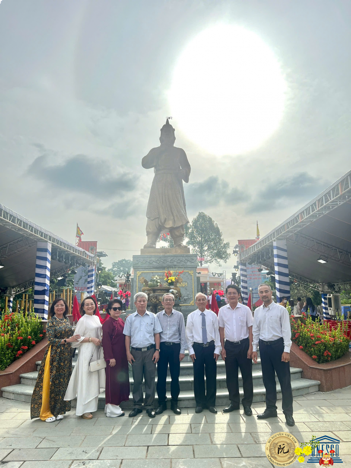 Ban liên lạc Nguyễn Hữu